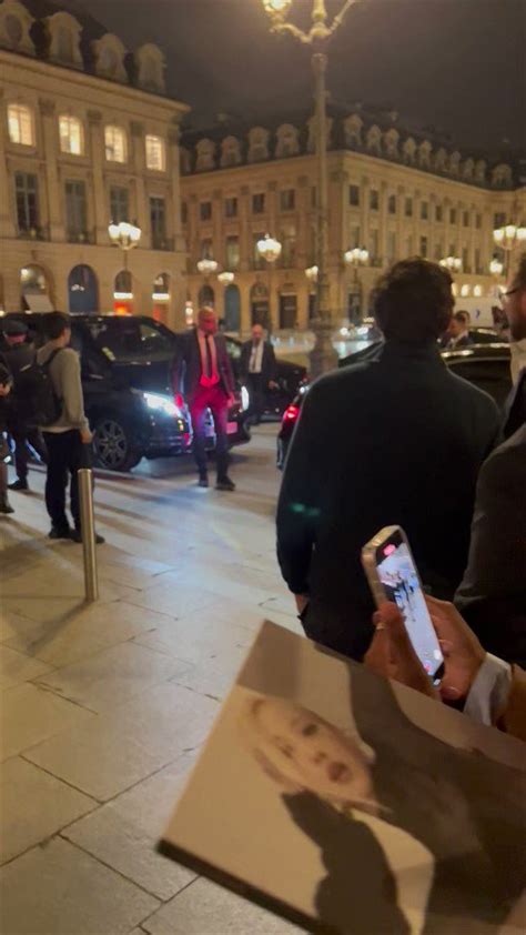 on Twitter WAIT WHAT THE ACTUAL FUCK ROSÉBrilleEnSaintLaurent https t co uo HZeVdMb