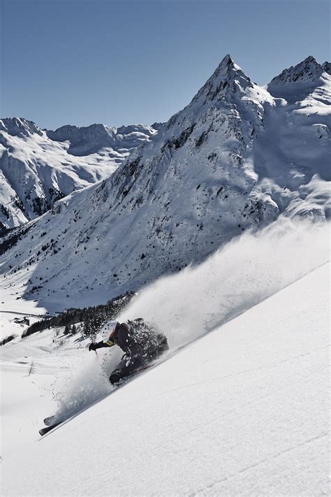Book | Elevation Ski School | Private Ski Lessons | Val d'Isère