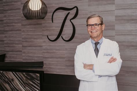 Joseph Banis Plastic Surgery 14 Photos 【2507 Bush Ridge Dr