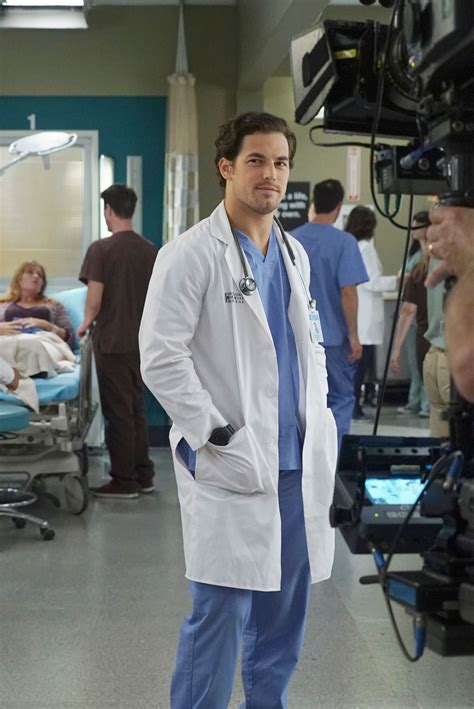 Giacomo Gianniotti Vi Riuscite A Immaginare Vestito Il Sex Symbol Del Momento Che In Inganno