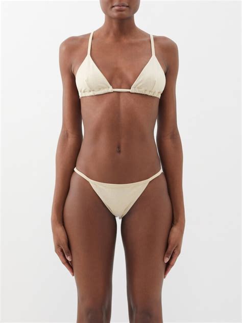 8 Hot Sexy Sara Randall Bikini Pics