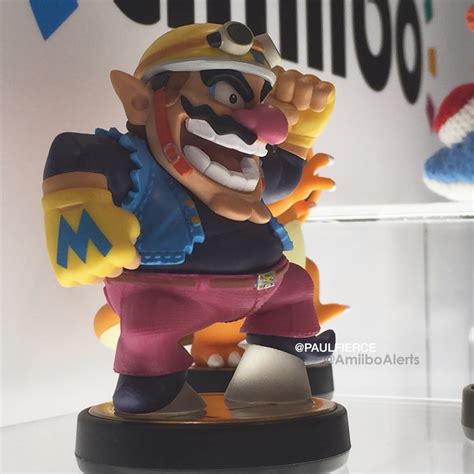 More photos of the new Smash Bros., Yoshi, and Splatoon amiibo