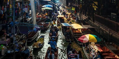 Thailand S Floating Markets Damnoen Saduak Vs Amphawa