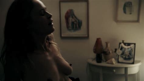 Nude Video Celebs Inez Bjorg David Nude Neu In Unserer Familie 2016