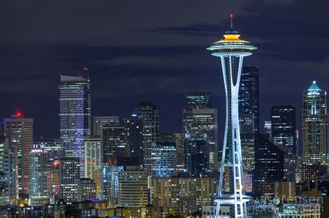 Space Needle at night from Kerry Park in Seattle | Visit seattle ...