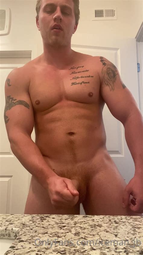 Hot Hunk Thisvid