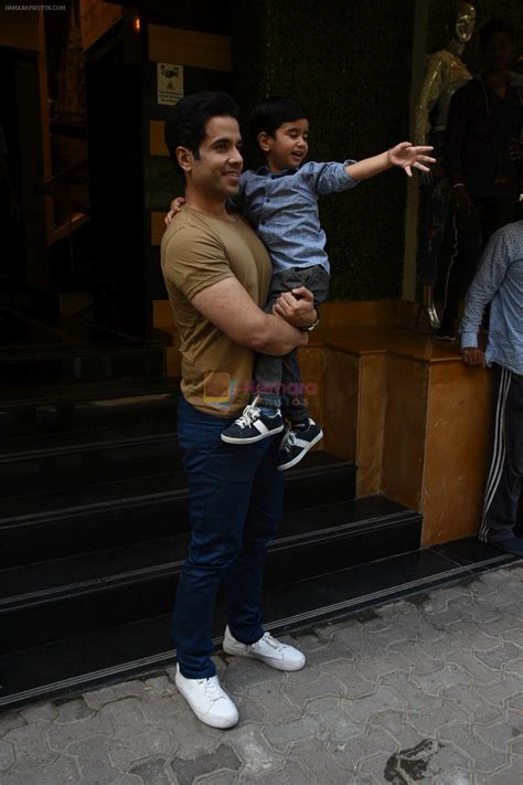 Tusshar Kapoor At The Birthday Celebration Of Tusshar Kapoors Son