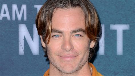 Chris Pine Net Worth: 2023 Update & Details