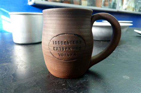 Тобольские каторжные «подарки» — сухари и тюремная кружка — вошли в ...