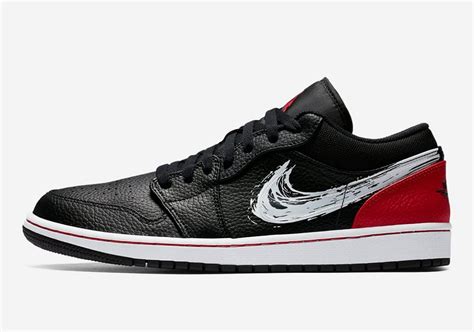 Preview Air Jordan 1 Low Brushstroke Swoosh Le Site De La Sneaker