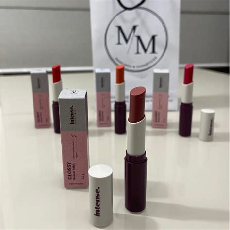 Batom Nude Rosado Intense Stick Glossy g un Efeito Cremoso Lançamento OBoticario Shopee Brasil