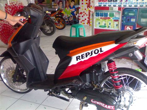 Saung Youman Honda Beat Repsol Gading Serpong Tangerang