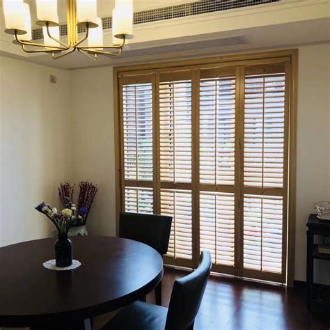 China 2018 White Horizontal Louver Indoor Solid Window Plantation Shutters China Basswood