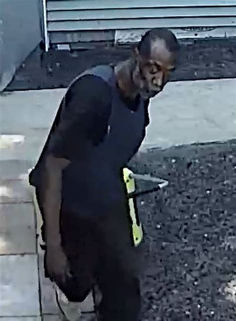 Photos Jso Working To Identify Burglary Suspect 104 5 Wokv