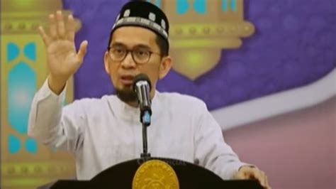 Ustaz Adi Hidayat Bagikan Empat Amalan Penggugur Dosa, Dilakukan Setiap ...