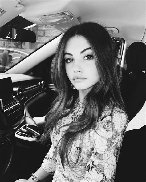 Bild Markiert Mit Skinny Black And White Brunette Thylane Blondeau