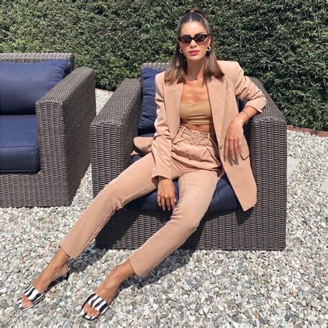 Nwot Camila Coelho Morena Blazer Nude Size Small Gem