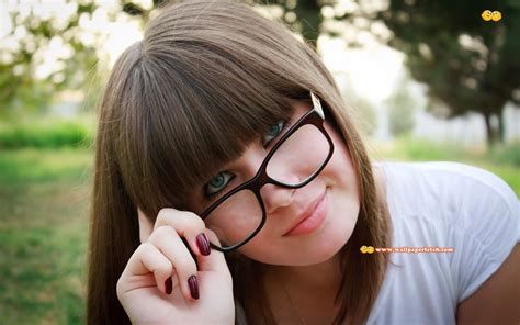 Wallpaper Amity Hot Wonderful Girls Wallpapers