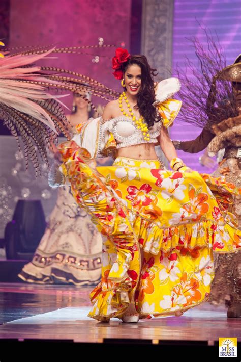 Enny Modesto No Miss Brasil 2011