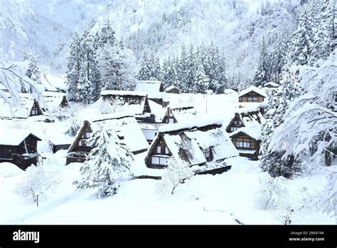 Aikura Gassho Zukuri Village In The Snow Stock Photo Alamy