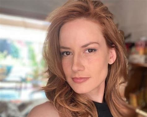 Altair Jarabo presume su curvilínea figura luciendo mini bikini Fama