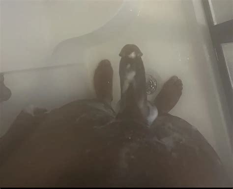 Cleaning Up Nude Pics XHamster