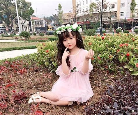 Hot girl nhí Tuyên Quang vịt hóa thiên nga lại gây sốt với bộ ảnh xinh như công chúa