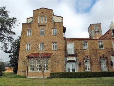 (Former) Beaumont Y.M.C.A. - Beaumont, TX - YMCA / YWCA on Waymarking.com