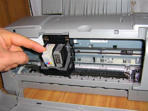 Как заправить цветной картридж BCI-24 в струйном принтере Canon ...