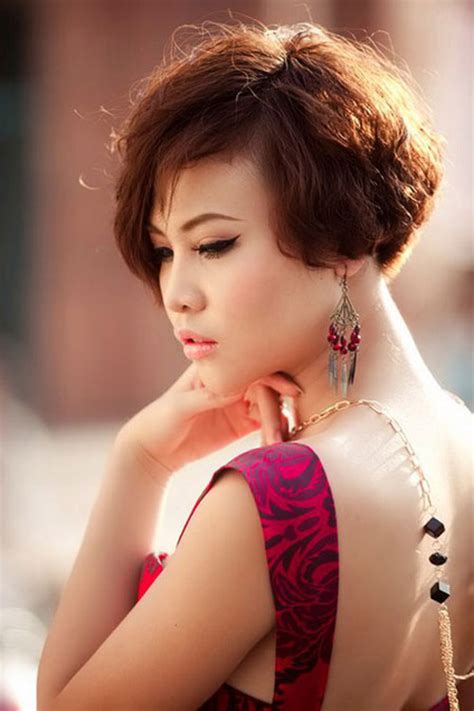 Những hot girl lột xác so với thuở xưa