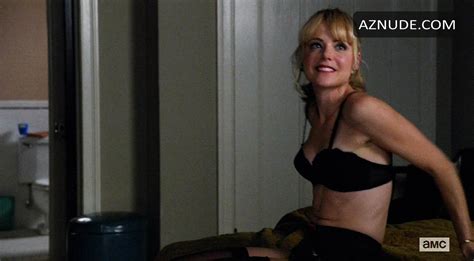 COLLETTE WOLFE Nude AZNude