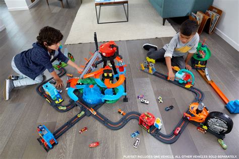 Questions And Answers Hot Wheels City Ultimate Gator Car Wash Play Set Ftb Best Buy