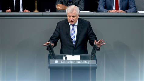 Migrationspakt Bundestag Beschlie T H Rtere Regeln F R Abschiebungen