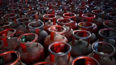 Non Subsidised LPG Price Hiked By Rs 19 India Today