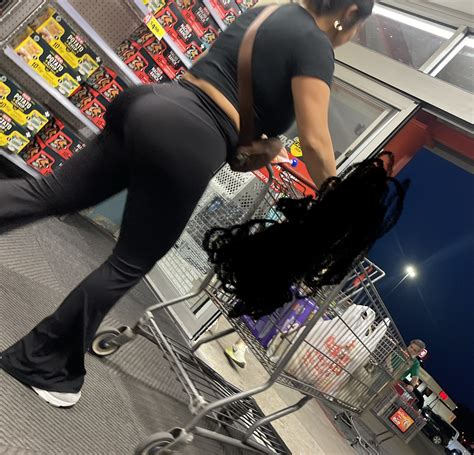 Great Ass Shape On This Milf In Flare Pants Spandex Leggings Yoga Pants Forum