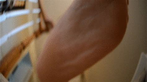 Mega Maid Returns Giantess Pov BAREFOOT MOV Amateur Soles Giantess And Footjobs Clips Sale