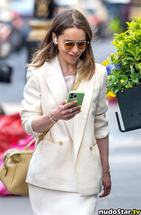 Emilia Clarke Emilia Clarke Emiliaclarke Nude Onlyfans Photo Nudostar Tv