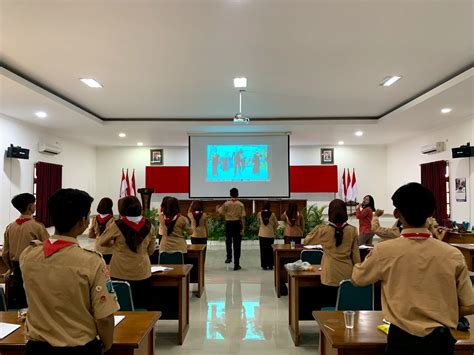 Latihan Dasar Kepemimpinan Siswa Ldks Osis Sman Dolopo Periode