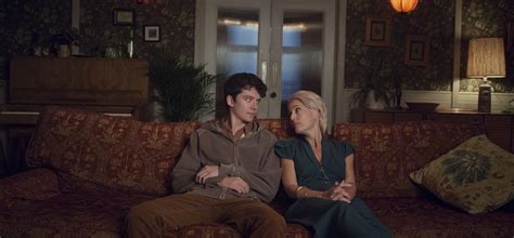 Netflix mówi o seksie i robi to dobrze Recenzujemy serial Sex Education