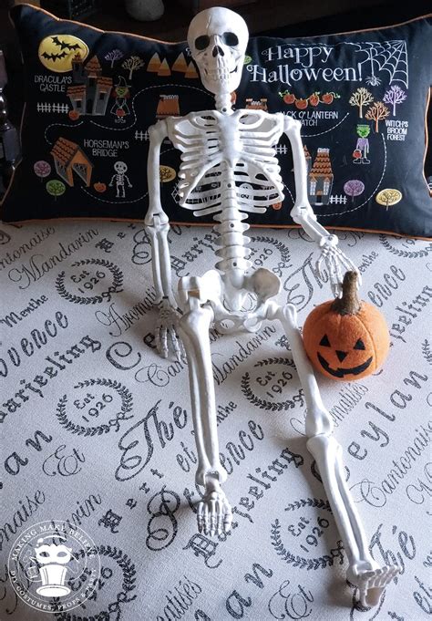 How To Pose A Skeleton Prop Instant Trick Or Treaters Making Make