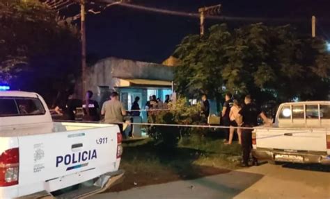 Villa Luzuriaga en un intento de robo motochorros balearon a un policía