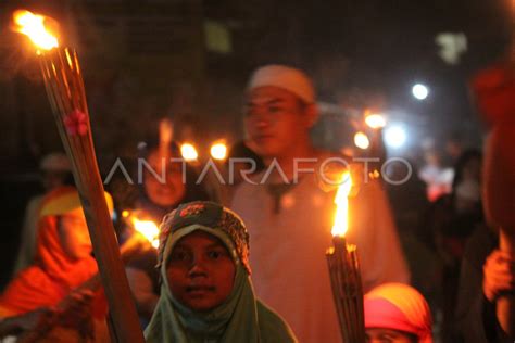 Pawai Obor Muharram Antara Foto