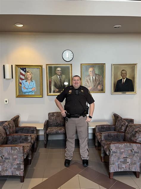🚨Deputy Spotlight🚨 Sergeant C. Paris has spent the last 16 years in law