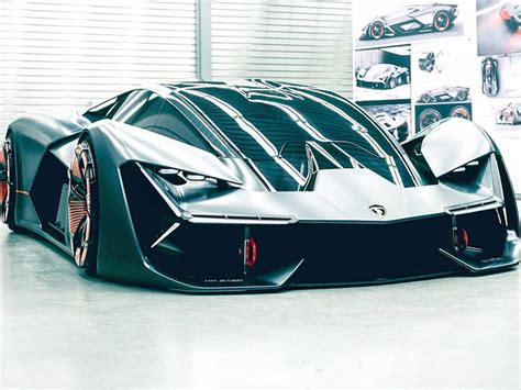 Lamborghini показала клиентам первую гибридную модель