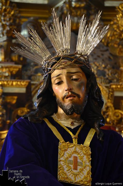 Semana de Pasión en Granada Besapies a Ntro Padre Jesús del Rescate