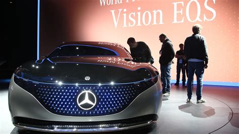 Mercedes Benz Vision Eqs Previews Flagship Electric Sedan