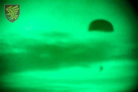 «Тільки той, хто щосекунди готується до війни, може щодня ...