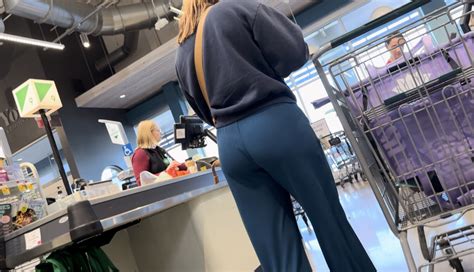 PAWG MILF In Thin Blue Pants Close Ups GIFS OC Ass Forum