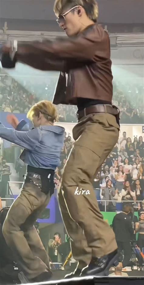 Pin By Elizabeth Griffin On Kpop Hot Korean Guys Handsome Asian Men Hot Men Bulge