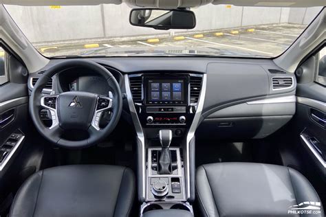 2022 Mitsubishi Montero Interior